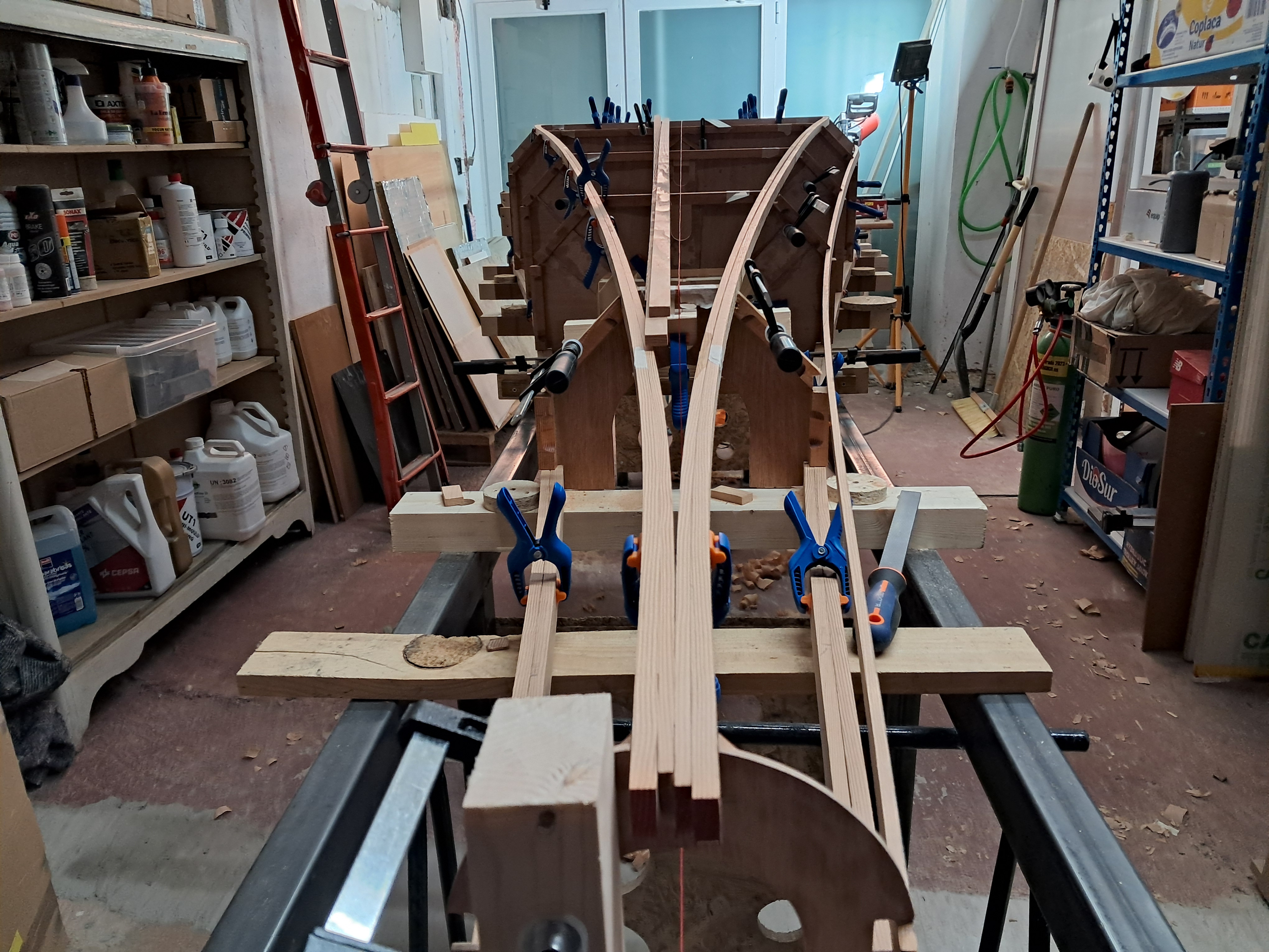 First 18x18 longeron rough-fitted on the side.