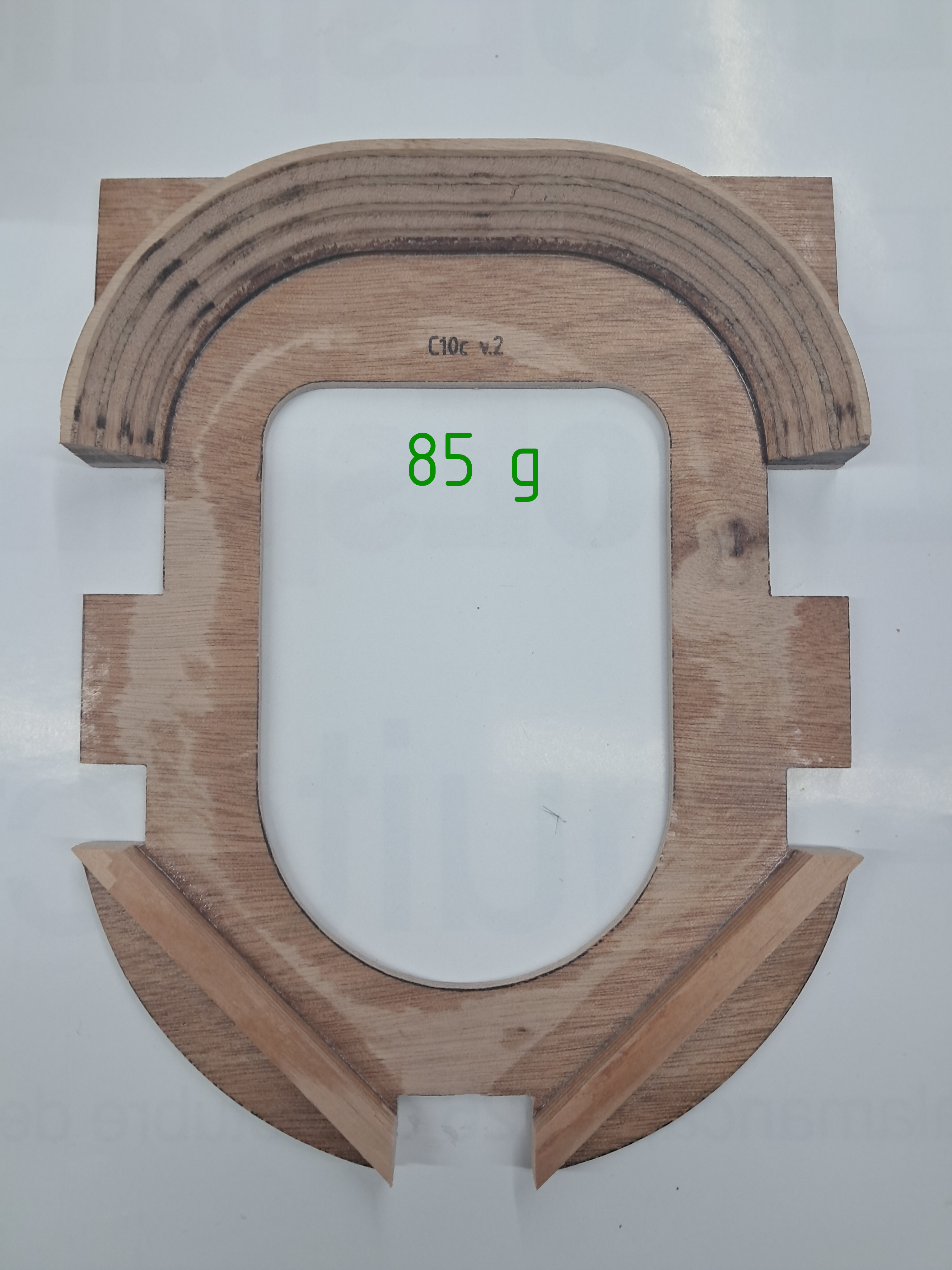 Endbearbeitung abgeschlossen. Gesamtgewicht: 85 g.