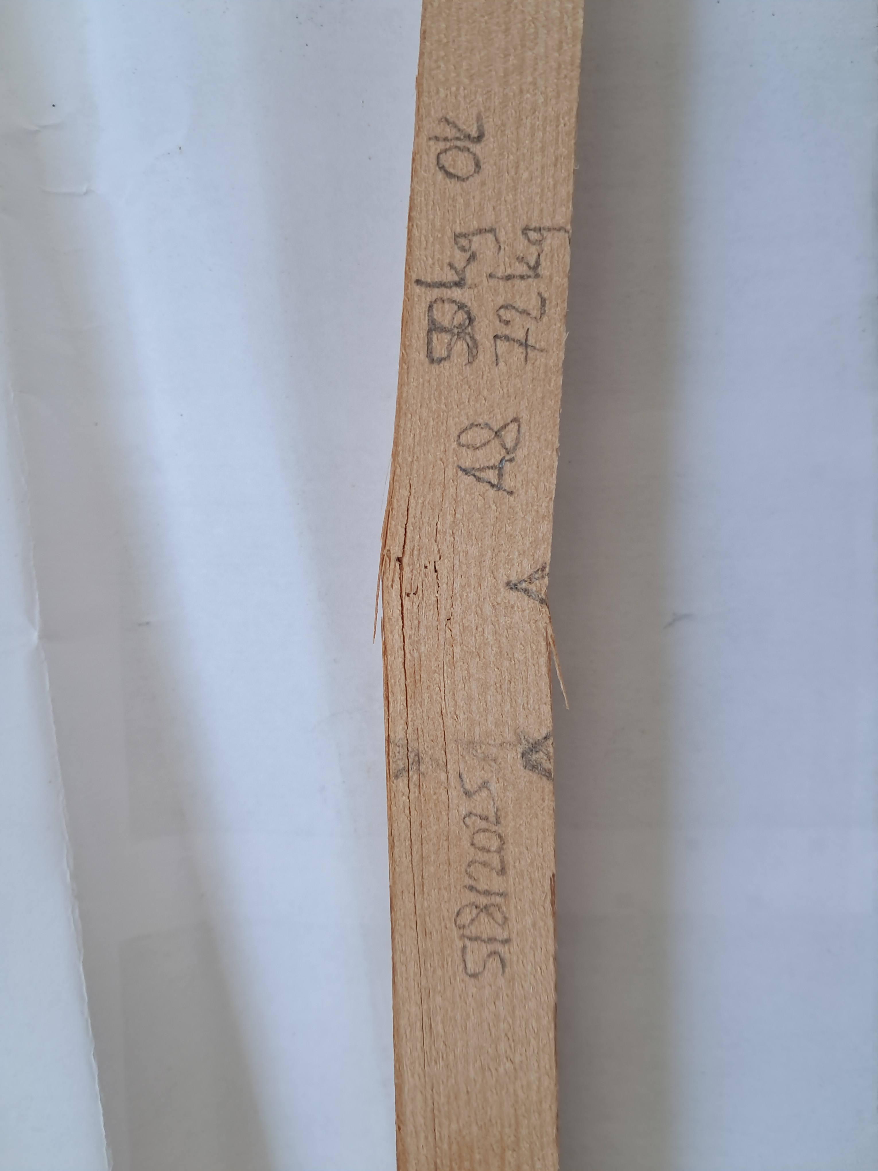 A8 Seite, Bruch bei 706 N (72 kg)