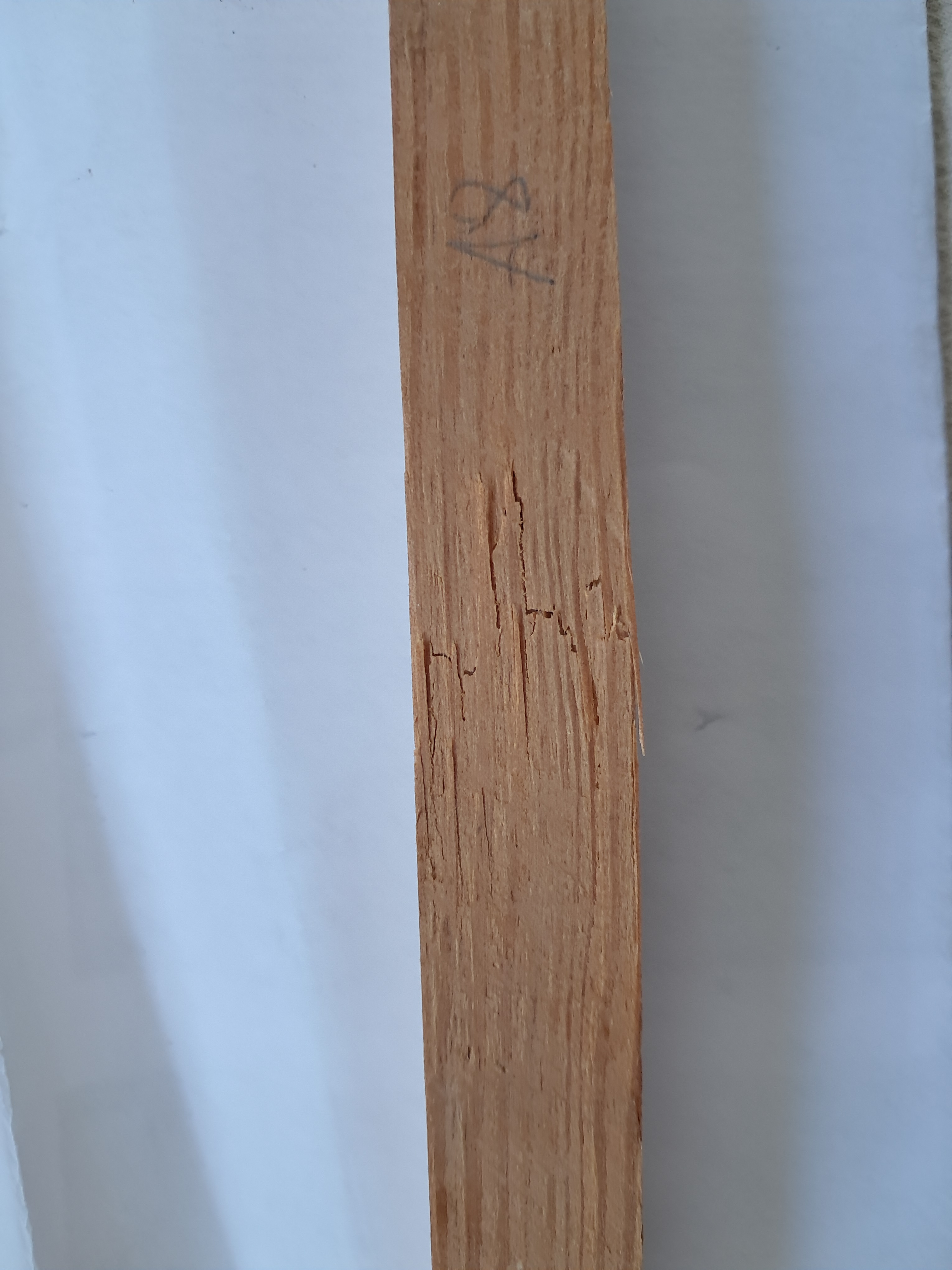 A8 oben, Bruch bei 706 N (72 kg)