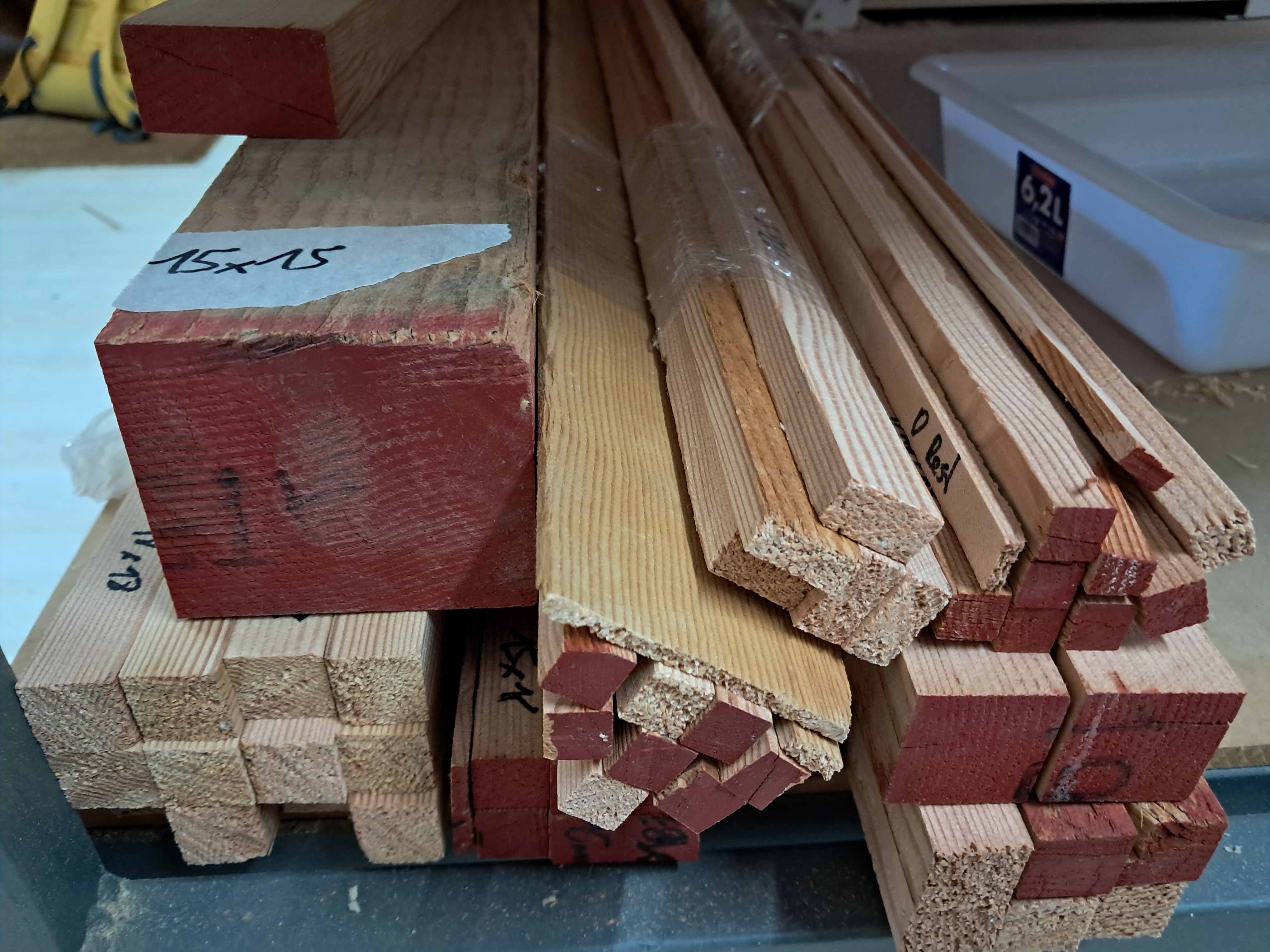 Pièces plus courtes.