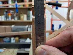C6: checking the height measured from the 30x30 longeron.